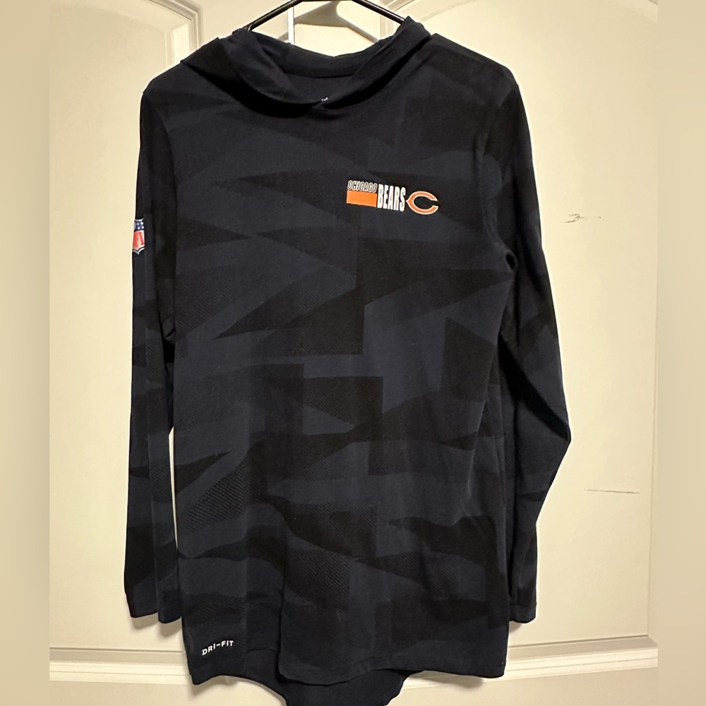 Chicago Bears women’s dri-fit hoodie
